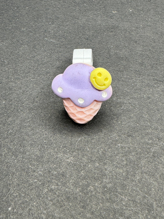 ICE CREAM CONE