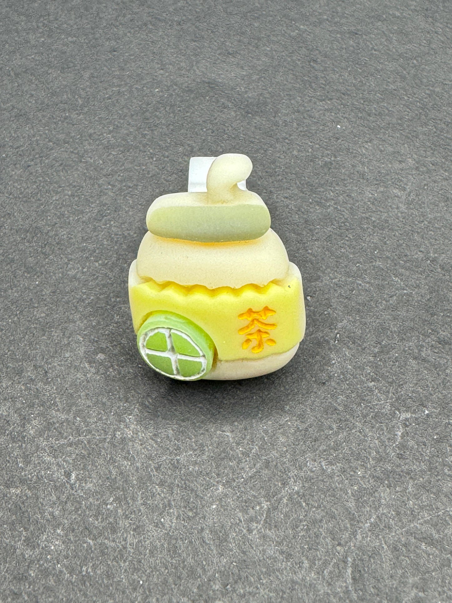 JUICE BOTTLES